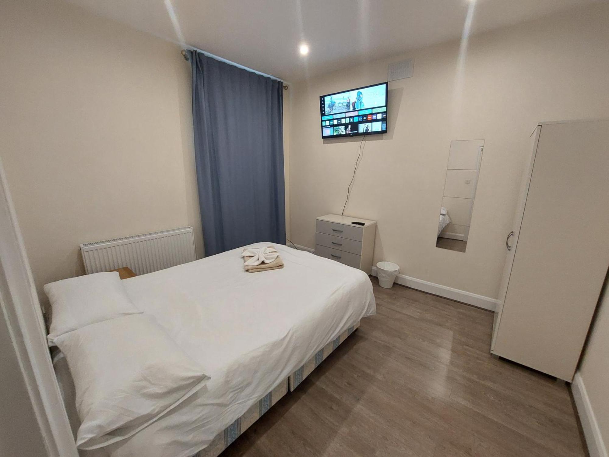 Family Friendly 3 Bedroom Flat Zone 2 - Children Stay Free! Londra Esterno foto